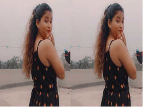 Amateur Indian girl shows off her tits and masturbates