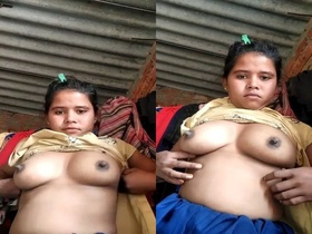 Big natural boobs bouncing in a nude video