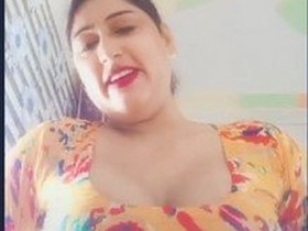 Horny Desi bhabhi gets naughty on camera