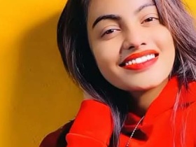 Indian hottie's nude video goes viral