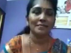 Mallu aunt in yoni solo nude selfie