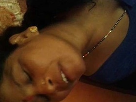 Hot desi aunny sex video in Telugu