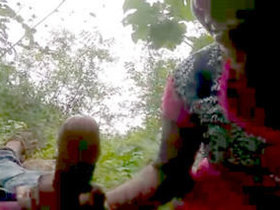 Local desi girl gets outdoor fucking