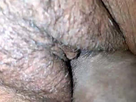 Bhabhi's close-up pussy gets filled with doodh during sex