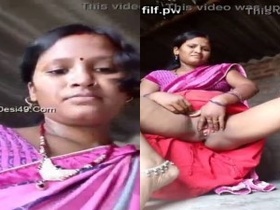 Tamil housewife gets naughty in a chess game