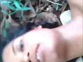 Indian babe gets outdoor sex on MMS