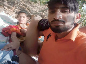 Indian teen gets fucked in part 2 of MMS video