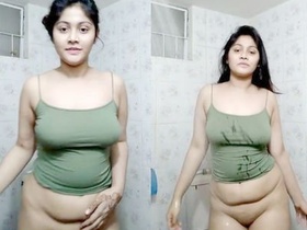 Desi wife caught cheating in steamy bathroom video