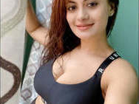 Indian girl gets naughty in VDO