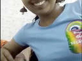 Indian couple enjoys moaning and sucking in HD video