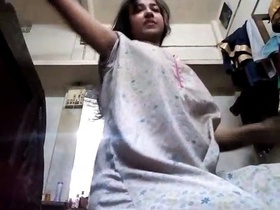 Horny bhabi gets naughty in front of the camera