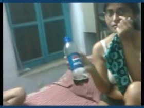 Desi babe in bra with her uncle