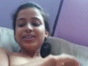 Nude Indian girl from Kerala in steamy video with lover