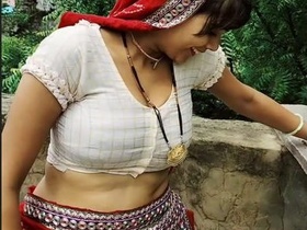 Desi Bhabi's TikTok collection: A village of sexy bhabis