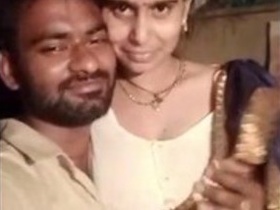 Desi bhabi and her boyfriend make a home video