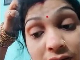 Cute Desi bhabi flaunts her pussy in a village setting
