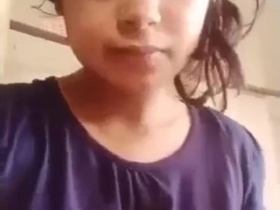 Cute Bengali girl flaunts her body in explicit video