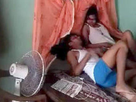 Indian babe gets pounded hard by her boyfriend