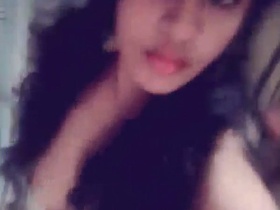 Desi girl records a video for her lover