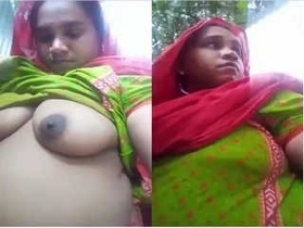 Indian babe flaunts her body and gets fucked by her boyfriend