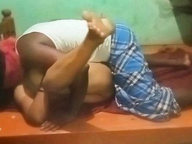 Indian aunty gets caught cheating at home by uncle