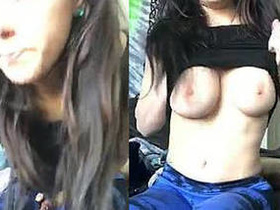Indian babe flaunts her big boobs in a seductive display