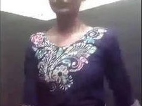 Desi teenager unbuttons dress to reveal her body