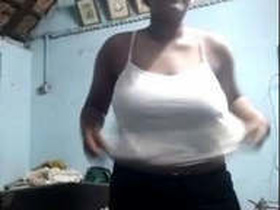 Tamil girl flaunts her boobs in a sexy video