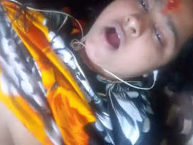 Part 2 of Desi's horny mms missing the last part