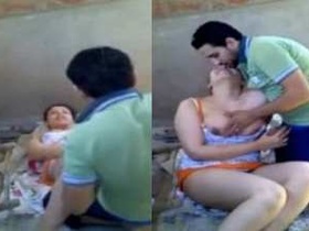 Arab girlfriend enjoys sex with her lover and allows him to film