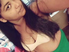 Chubby Tamil girl fingering her pussy for nice sound