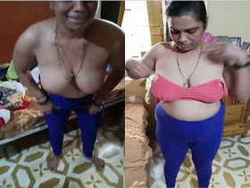 Exclusive video of a Tamil bhabhi in clothes