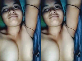 Desi girl bares it all in exclusive nude video