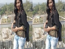 Desi amateur girl records her cute nude videos