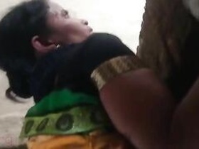 Indian maid gets fucked by client in hot MMS video