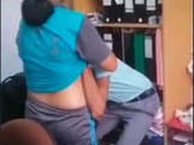 Desi bhabhi's big boobs get worshiped in the office