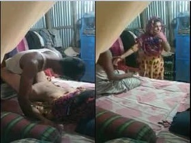 Desi girlfriend gets naughty in MMS video