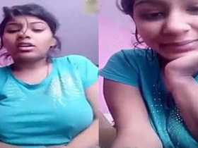 Desi babe flaunts her erect nipples in video chat