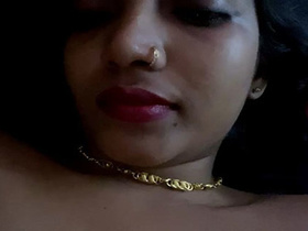 Village bhabhi indulges in steamy solo session