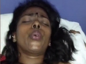Chennai aunty enjoys rough anal fucking in xxx video