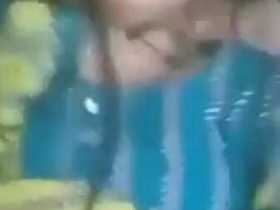 Pakistani girl shows her pussy in explicit video