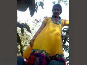 Indian couple has great oral and intercourse in the forest with audio