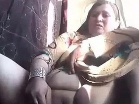 Pakistani mothers turn to porn for pleasure