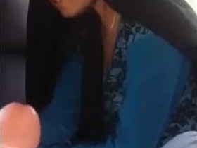 Pakistani Pathan girl performs oral sex on man