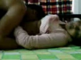 Cheating wife gets hardcore with young devar in a steamy video