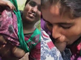 Outdoor sex with a local Desi girl