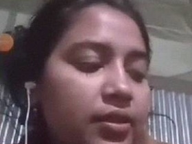 Indian girl from Kolkata Shantipur Cudi flaunts her nude body on video call