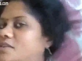 Bhabhi from Bangladesh giving a blowjob and showing off