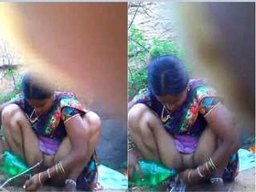 Indian new porn: Bhabhi gets her pussy cleaned and fucked