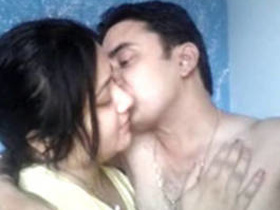 Indian couples flaunt their big breasts in a steamy video
